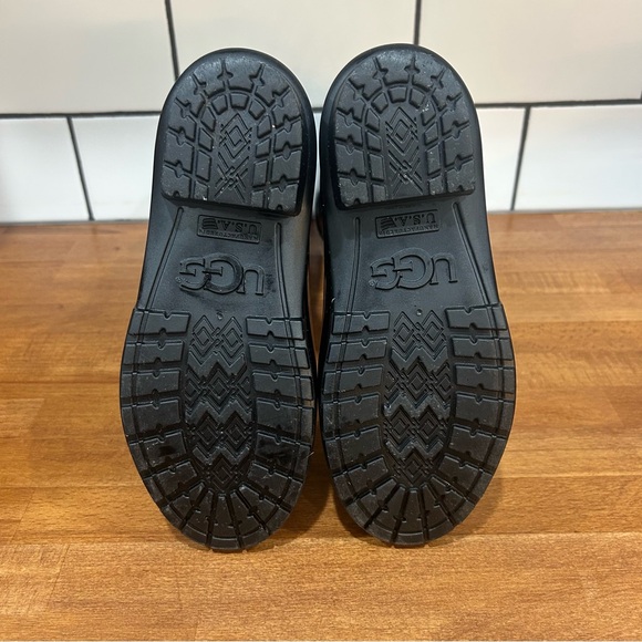 COPY - UGG Black Winter Rain Boots Sleek Waterproof Design - Picture 6 of 6